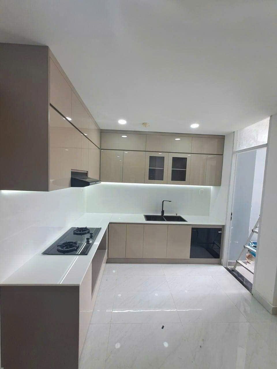 Hiện đại thực tế - Mẫu 06