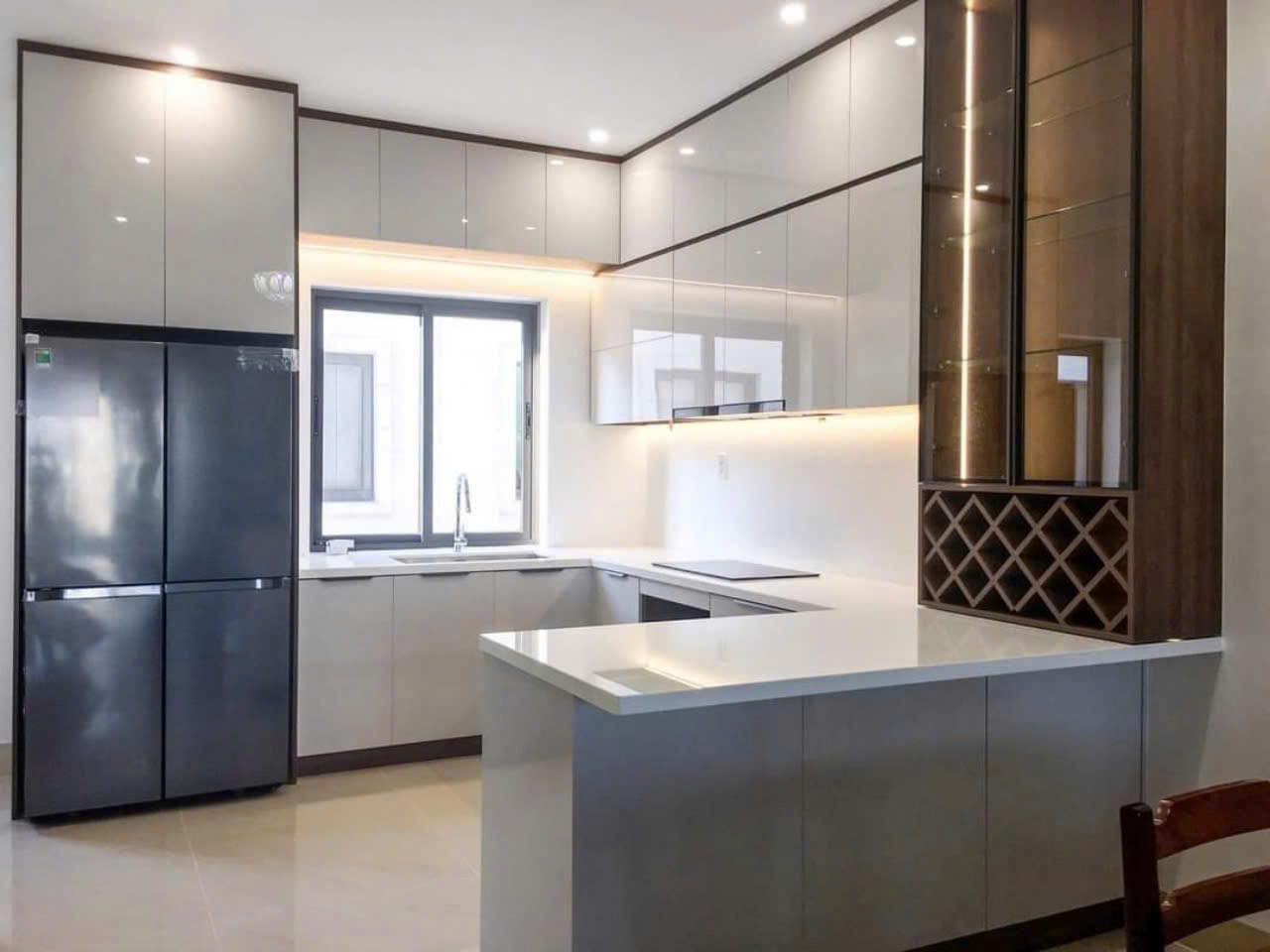 Hiện đại thực tế - Mẫu 10